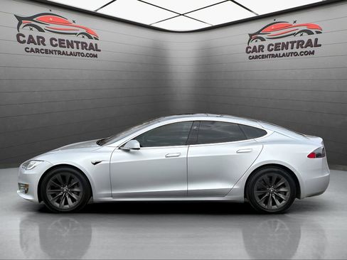 Used 2018 Tesla Model S P100D AWD/4WD image 2