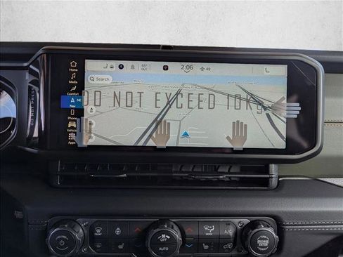 New 2026 Jeep Gladiator Mojave image 13