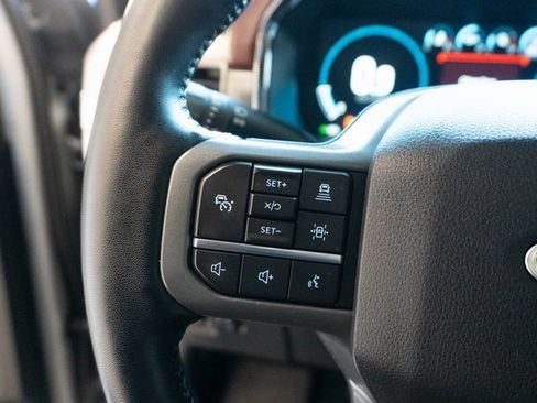 Used 2022 Ford F150 Lariat w/ Equipment Group 502A High image 31