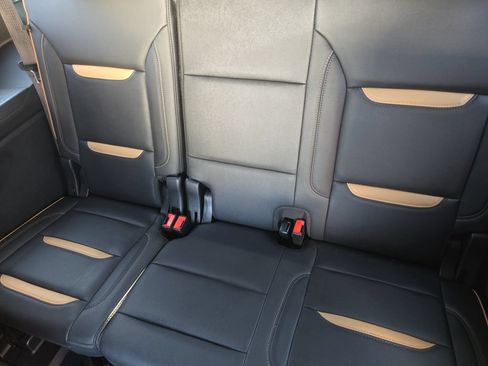 Used 2022 GMC Yukon AT4 AWD/4WD image 20