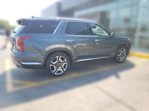Used 2023 Hyundai Palisade Limited w/ Cargo Package AWD/4WD image 3