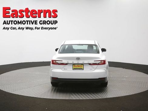 Used 2025 Toyota Camry LE FWD image 38