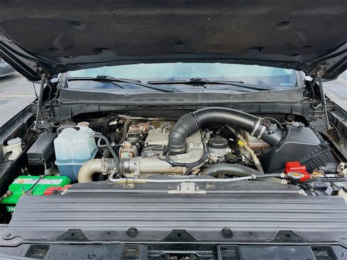 Used 2018 Nissan Titan PRO-4X w/ Pro-4x Convenience Package image 31