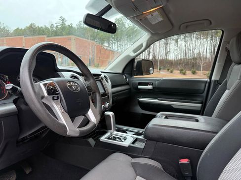 Used 2014 Toyota Tundra SR5 w/ SR5 Upgrade Package image 16