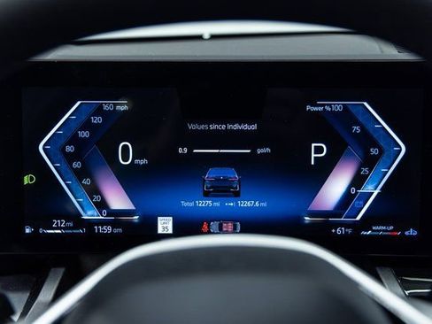 Certified 2025 BMW 530i image 2