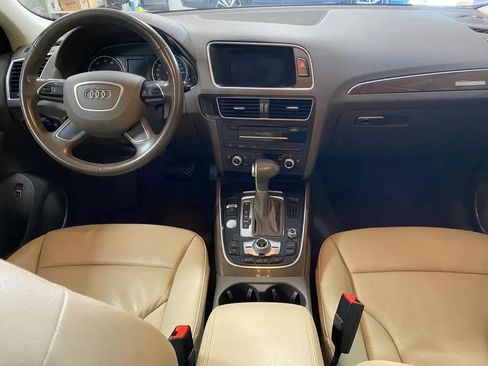 Used 2017 Audi Q5 2.0T Premium Plus w/ Technology Package image 12