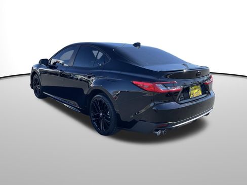 Certified 2025 Toyota Camry SE w/ Convenience Package image 7