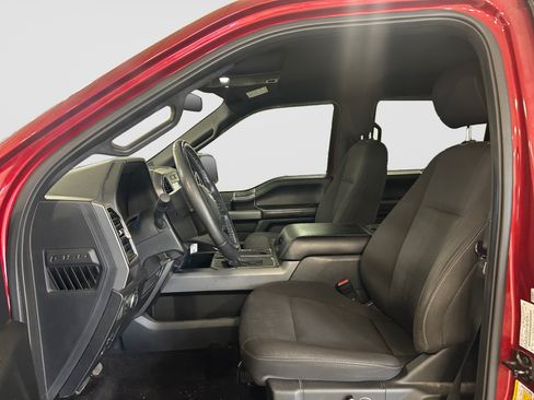 Used 2018 Ford F150 XLT w/ Equipment Group 302A Luxury RWD image 9