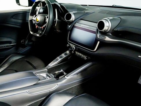 Certified 2019 Ferrari GTC4Lusso T image 30