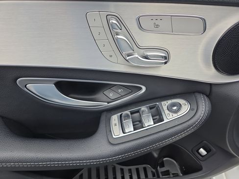 Used 2018 Mercedes-Benz C 300 Sedan image 15
