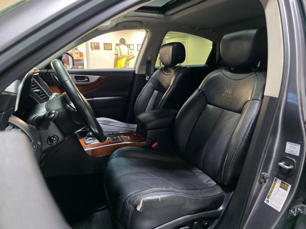 Used 2013 INFINITI FX37 AWD w/ Premium Pkg image 15