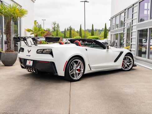 Used 2019 Chevrolet Corvette ZR1 RWD image 8