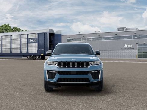 New 2026 Jeep Grand Cherokee Limited RWD image 6