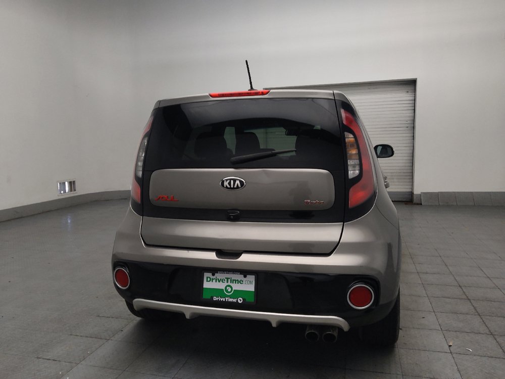 Used 2019 Kia Soul ! FWD image 7
