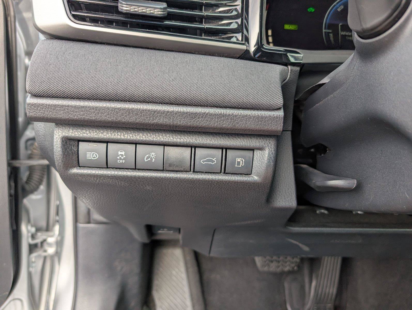 Used 2025 Toyota Camry LE FWD image 28