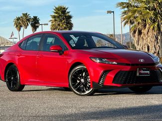 Used 2025 Toyota Camry SE video 2