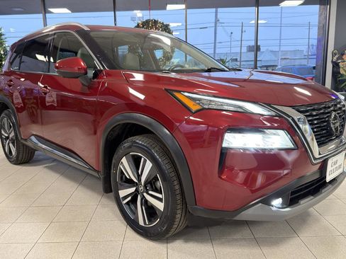 Used 2021 Nissan Rogue SL AWD/4WD image 2