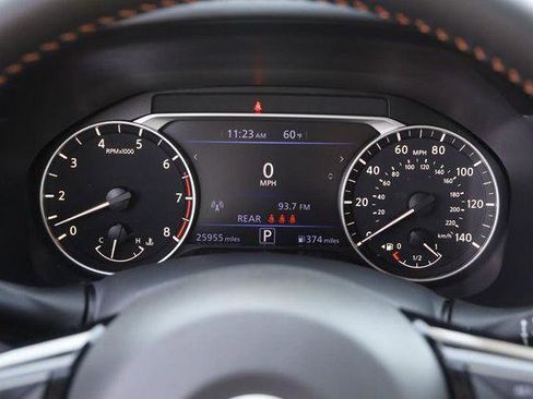 Used 2025 Nissan Altima 2.5 SR FWD image 12