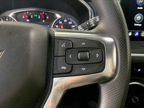 Used 2024 Chevrolet Blazer LT w/ Convenience Package FWD image 19