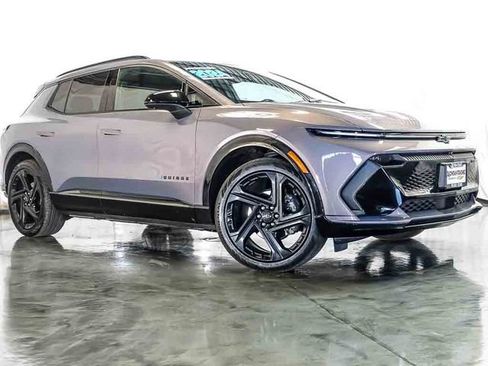 Certified 2024 Chevrolet Equinox EV RS FWD image 2