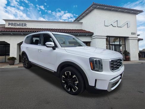 Certified 2024 Kia Telluride SX Prestige w/ Towing Package image 9
