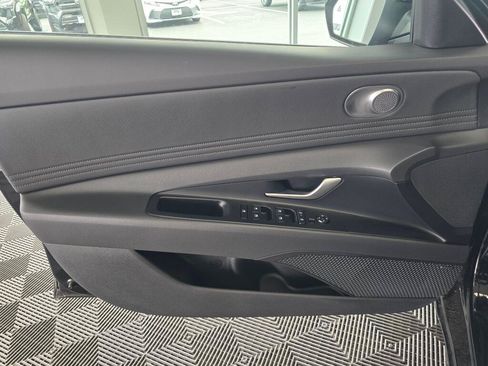 New 2026 Hyundai Elantra Limited FWD image 31