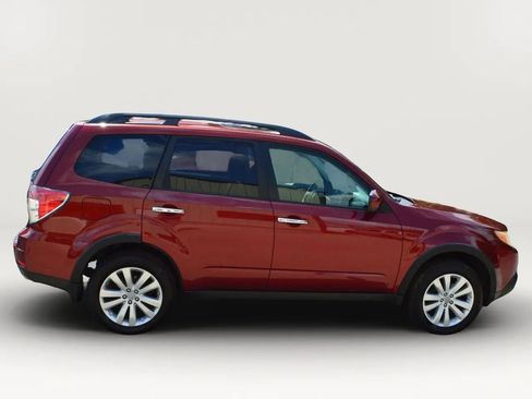 Used 2011 Subaru Forester 2.5X Premium w/ Utility Pkg AWD/4WD image 11