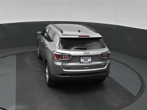 Used 2018 Jeep Compass Latitude w/ Popular Equipment Group AWD/4WD image 45