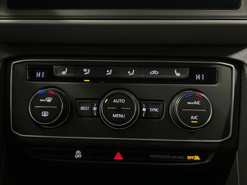 Used 2021 Volkswagen Atlas SE image 9