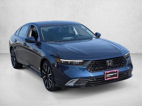 New 2026 Honda Accord Touring image 8