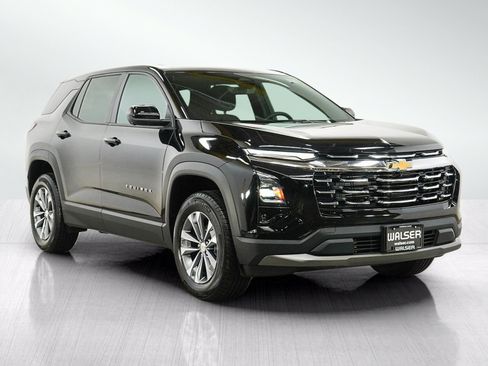 Used 2025 Chevrolet Equinox LT w/ Safety and Technology Package AWD/4WD image 7
