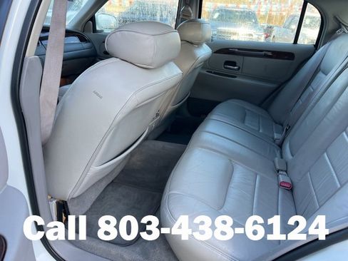 Used 2000 Lincoln Town Car Executive image 11