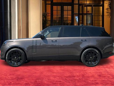 Used 2023 Land Rover Range Rover Long Wheelbase First Edition AWD/4WD image 2