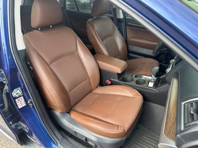 Used 2017 Subaru Outback 2.5i Touring w/ Popular Package #5A AWD/4WD image 12