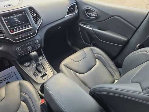 Used 2021 Jeep Cherokee Latitude Lux w/ Comfort/Convenience Group AWD/4WD image 36