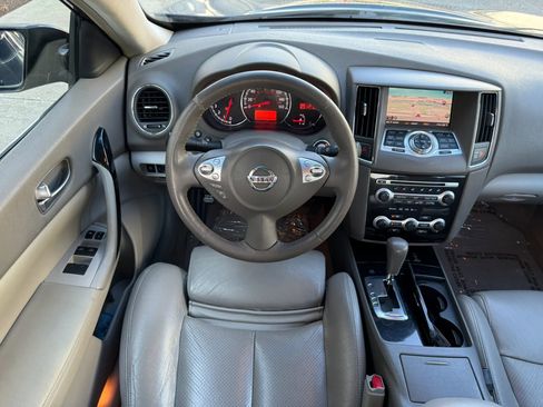 Used 2009 Nissan Maxima 3.5 SV w/ Tech Pkg FWD image 12