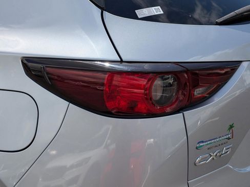 Used 2018 MAZDA CX-5 Touring w/ Preferred Equipment Package image 16