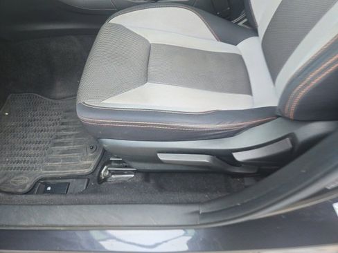 Used 2018 Subaru Crosstrek 2.0i Premium image 7