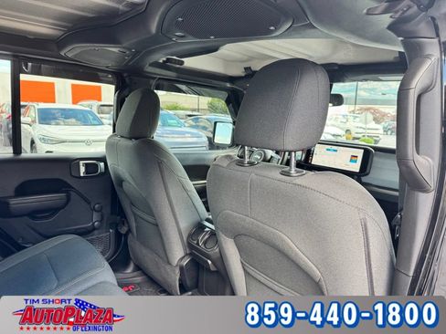 Used 2024 Jeep Gladiator Sport AWD/4WD image 35