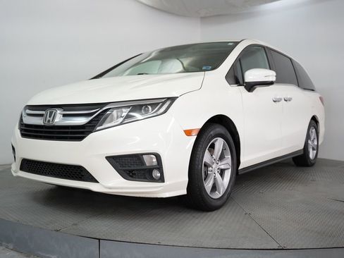 Used 2018 Honda Odyssey EX-L image 3