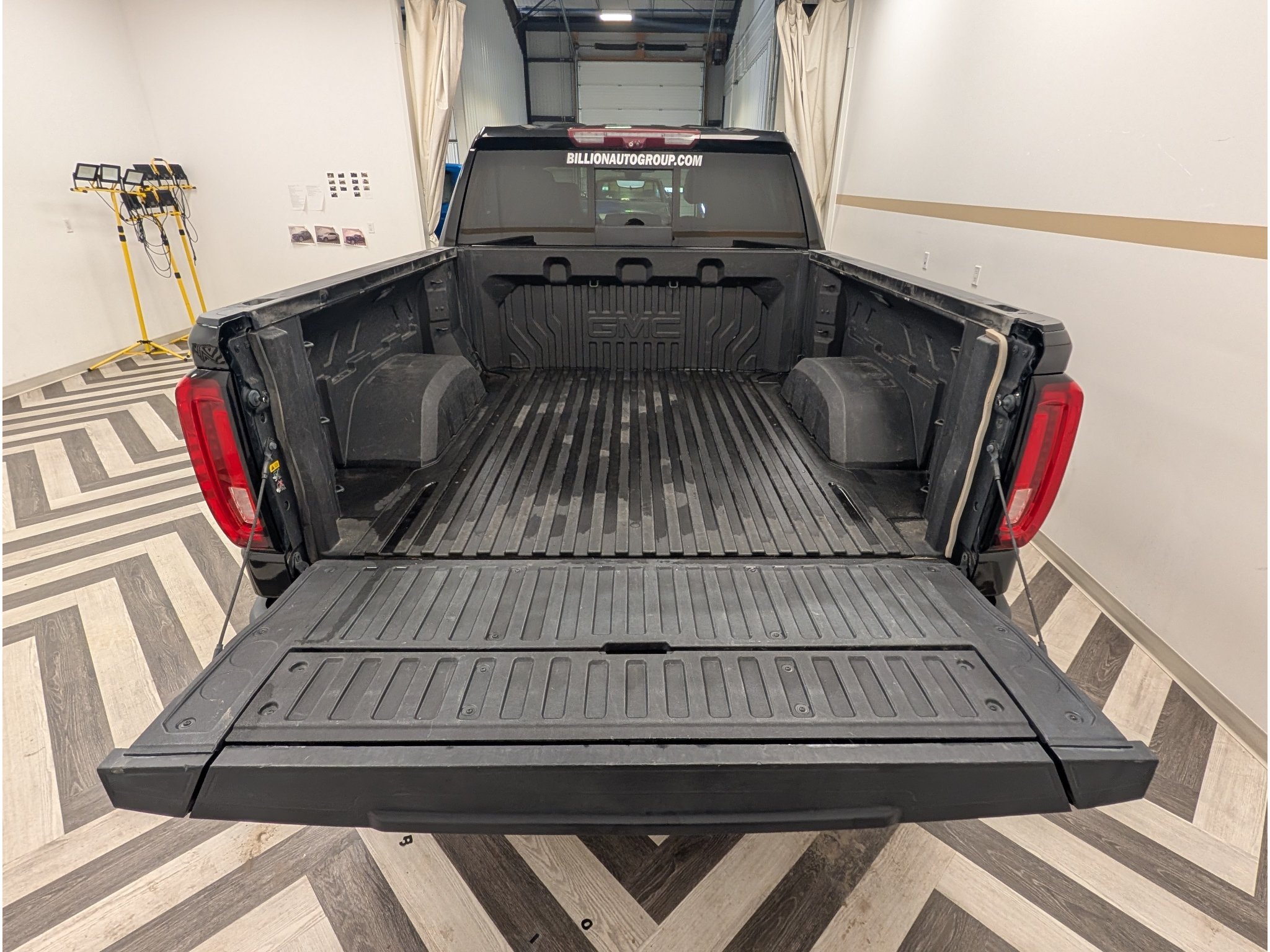 Used 2020 GMC Sierra 1500 AT4 w/ AT4 Premium Package AWD/4WD image 26