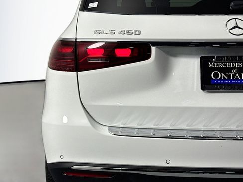 New 2026 Mercedes-Benz GLS 450 4MATIC image 15