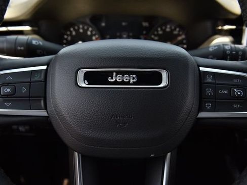Used 2025 Jeep Compass Limited AWD/4WD image 20