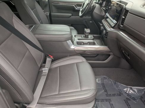 Used 2023 Chevrolet Silverado 1500 LTZ AWD/4WD image 25