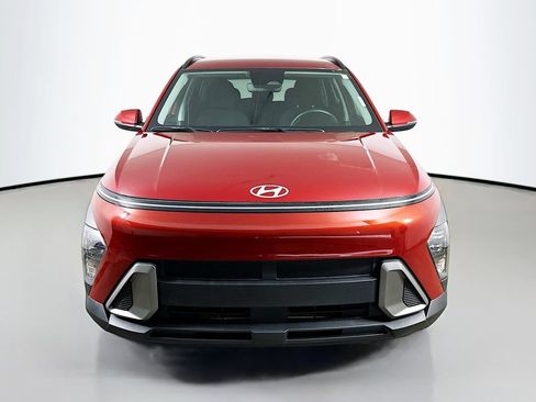 Used 2024 Hyundai Kona SEL AWD/4WD image 2