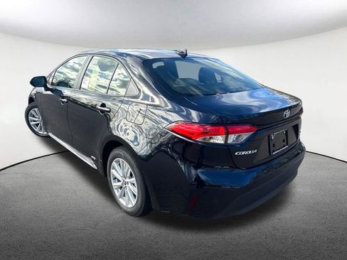 New 2026 Toyota Corolla LE image 9