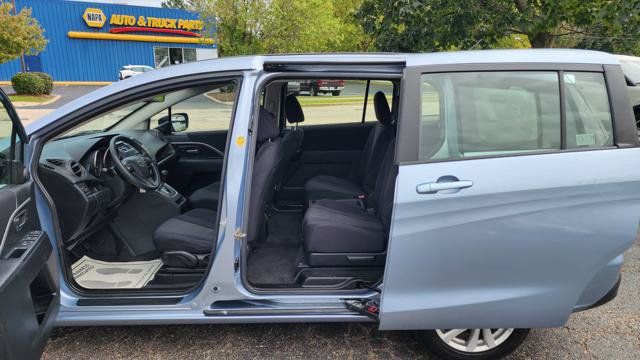 Used 2012 MAZDA MAZDA5 Sport FWD image 17