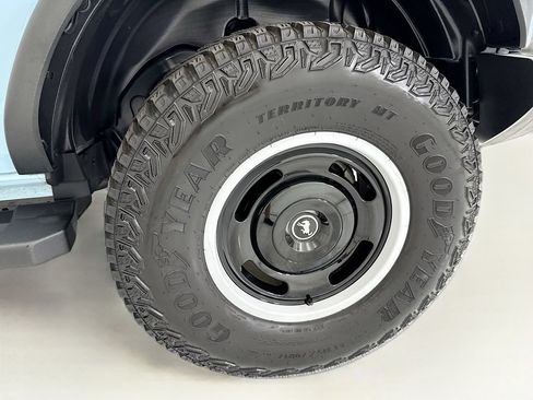 Used 2024 Ford Bronco Heritage Edition AWD/4WD image 28