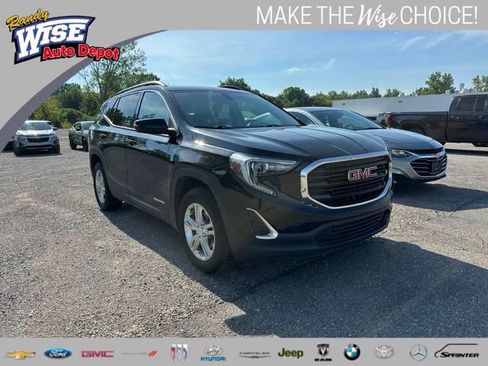 Used 2018 GMC Terrain SLE w/ Driver Convenience Package AWD/4WD image 1