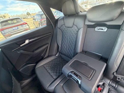 Used 2023 Audi SQ5 Premium Plus w/ Premium Plus Package image 14